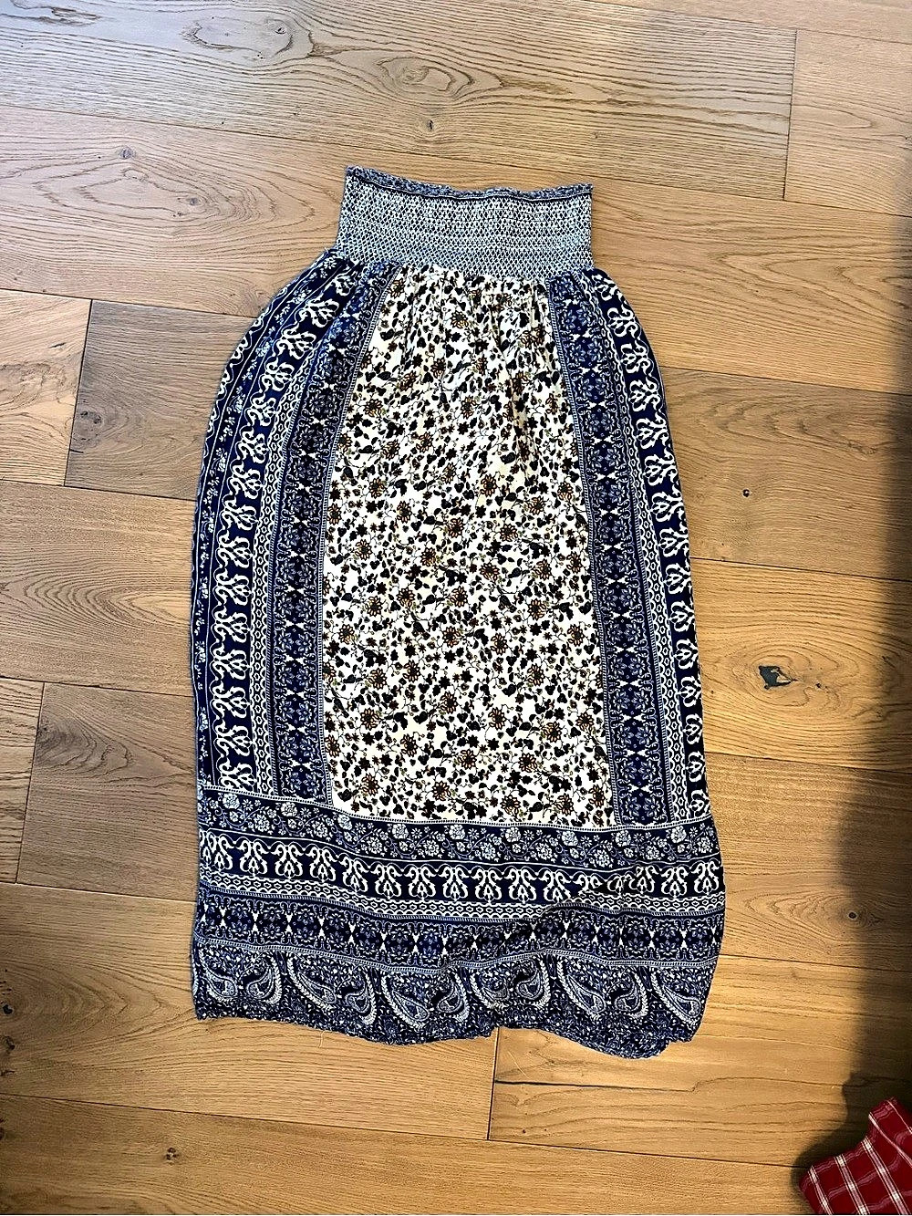 ZARA NAVY & ECRU PRINTED LONG FLOWING SKIRT